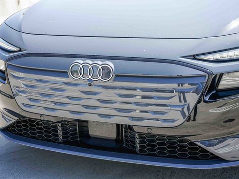 Used 2025 Audi A6 e-tron Premium Plus w/ Premium Plus image 8