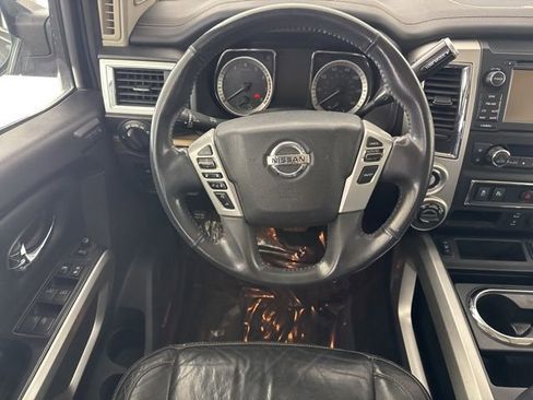 Used 2017 Nissan Titan SL AWD/4WD image 25