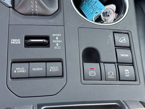 Used 2026 Toyota Highlander XLE AWD/4WD image 21