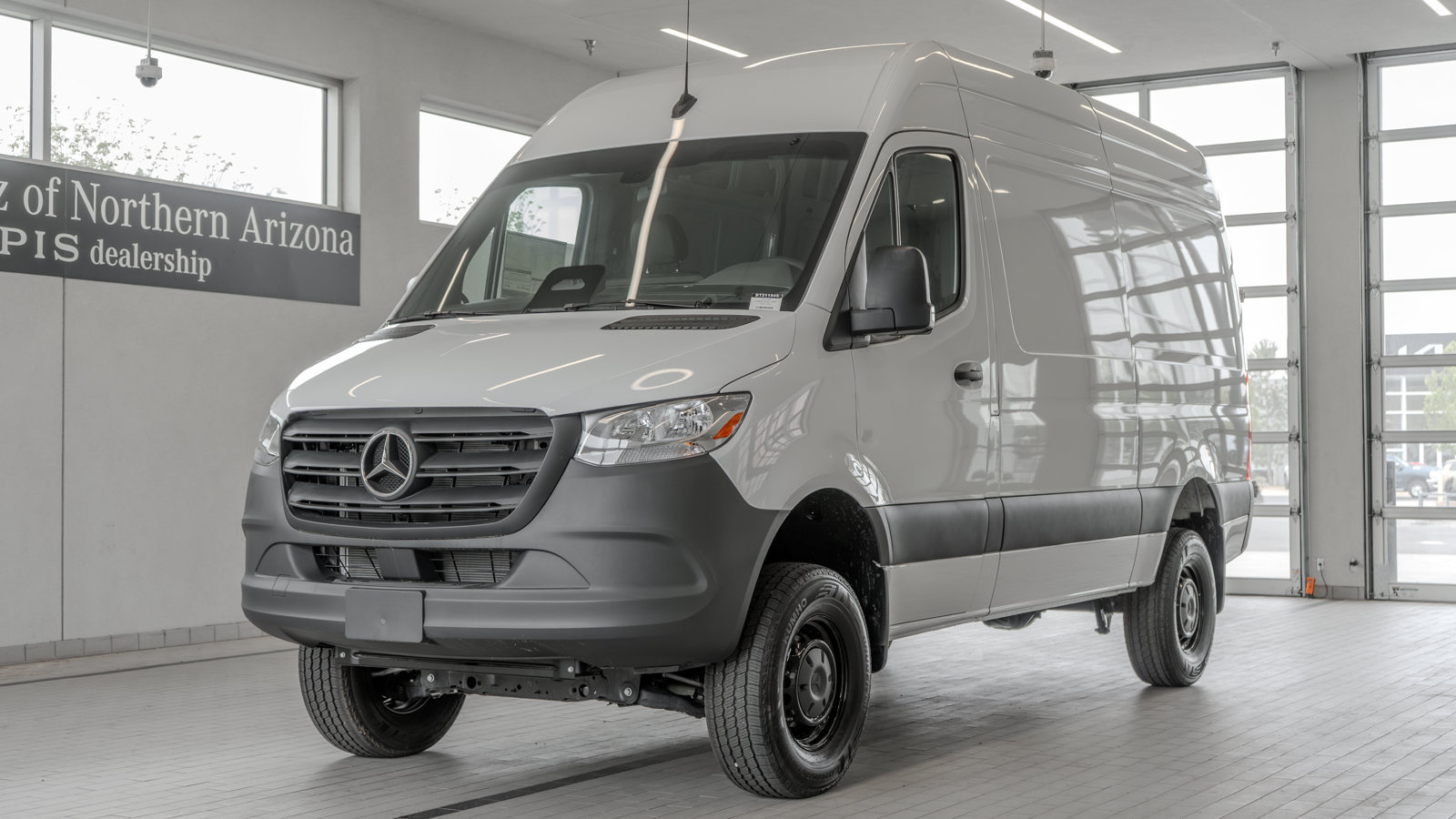 Used 2025 Mercedes-Benz Sprinter 2500 image 22