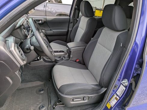 Certified 2023 Toyota Tacoma TRD Off-Road w/ Black Out Package (TMS) image 10