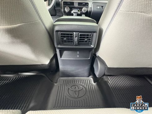 Certified 2025 Toyota 4Runner SR5 AWD/4WD image 28