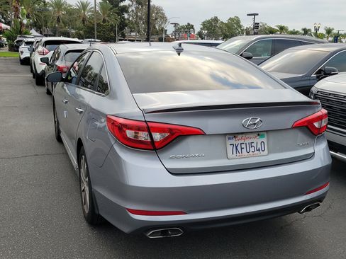 Used 2015 Hyundai Sonata Sport w/ Option Group 04 FWD image 4