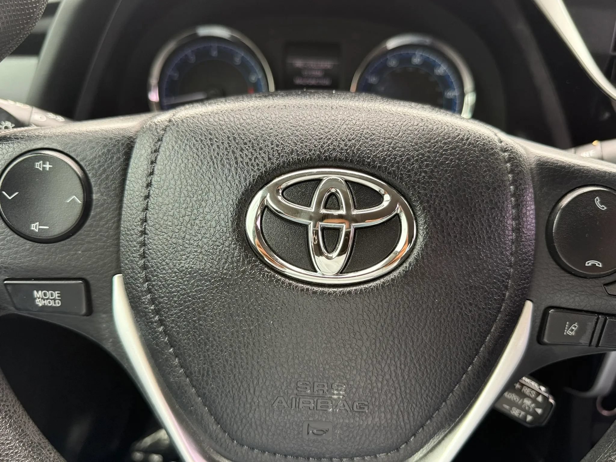 Used 2019 Toyota Corolla LE FWD image 26