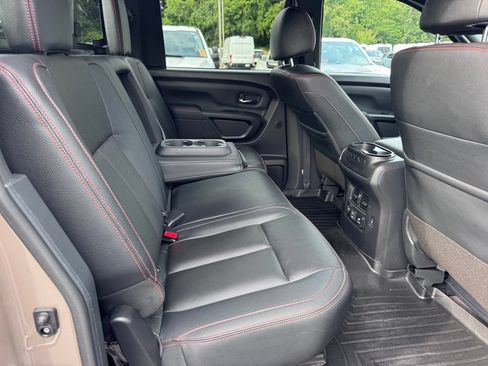 Used 2022 Nissan Titan PRO-4X w/ Pro-4x Convenience Package AWD/4WD image 31