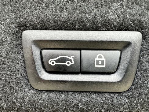 Used 2018 BMW 530i image 31