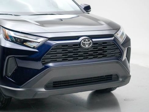 Certified 2025 Toyota RAV4 XLE AWD/4WD image 18