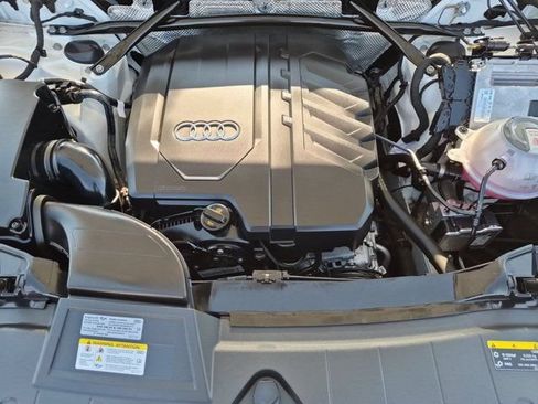 Used 2023 Audi Q5 Premium w/ Convenience Package AWD/4WD image 22