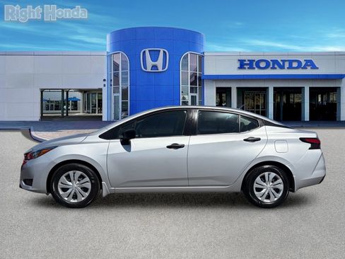 Used 2025 Nissan Versa S w/ Trunk Package FWD image 3