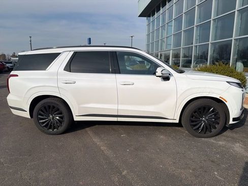 Used 2024 Hyundai Palisade Calligraphy image 6