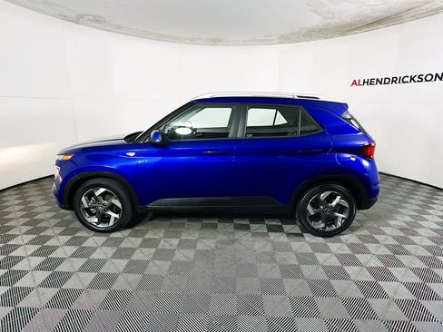 Used 2022 Hyundai Venue SEL image 6