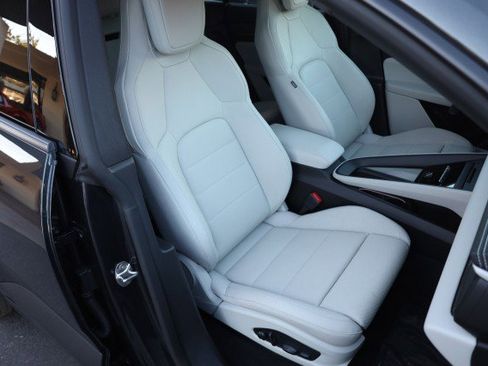 Used 2025 Porsche Macan 4 Electric image 48