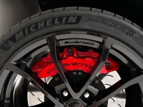 Used 2017 Chevrolet Corvette Grand Sport w/ Carbon Flash Badge Package RWD image 37