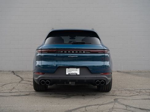Certified 2024 Porsche Cayenne image 6