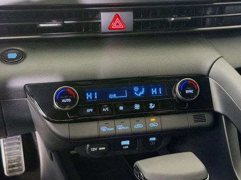 Used 2026 Hyundai Elantra Sport FWD image 18