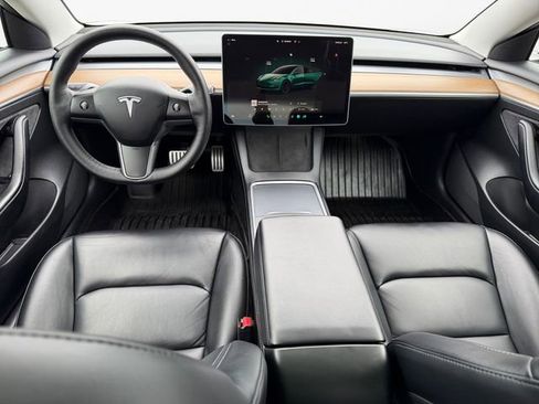 Used 2022 Tesla Model 3 Performance image 10