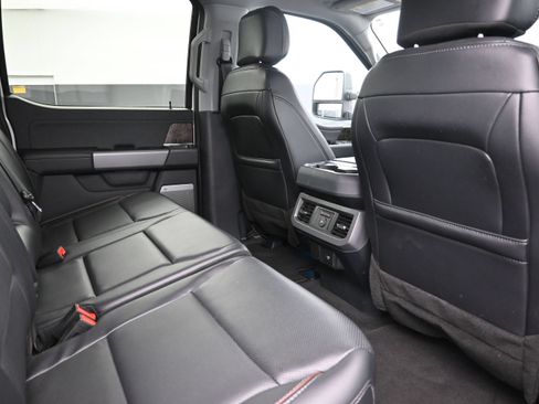 Used 2024 Ford F250 Lariat w/ Lariat Ultimate Package AWD/4WD image 23