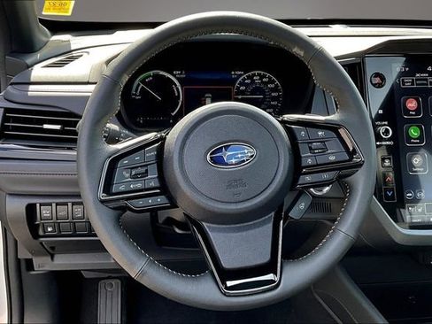Used 2025 Subaru Forester Touring AWD/4WD image 17