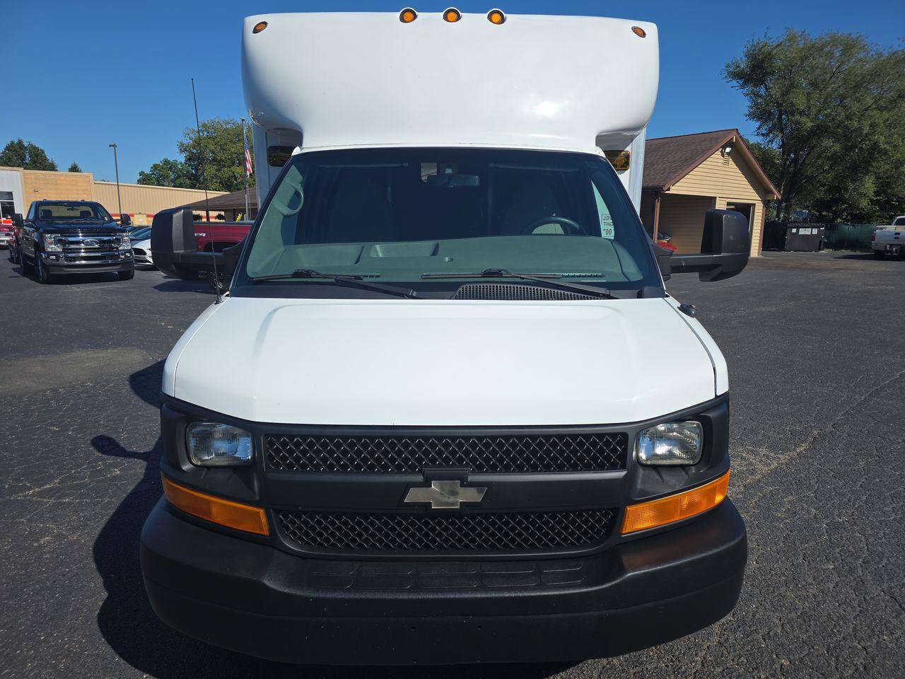 Used 2012 Chevrolet Express 3500 RWD image 12