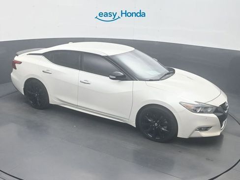Used 2017 Nissan Maxima SR w/ Midnight Edition image 18