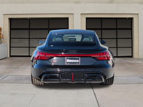 New 2026 Audi RS e-tron GT performance image 4