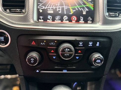 Used 2014 Dodge Charger R/T AWD/4WD image 14