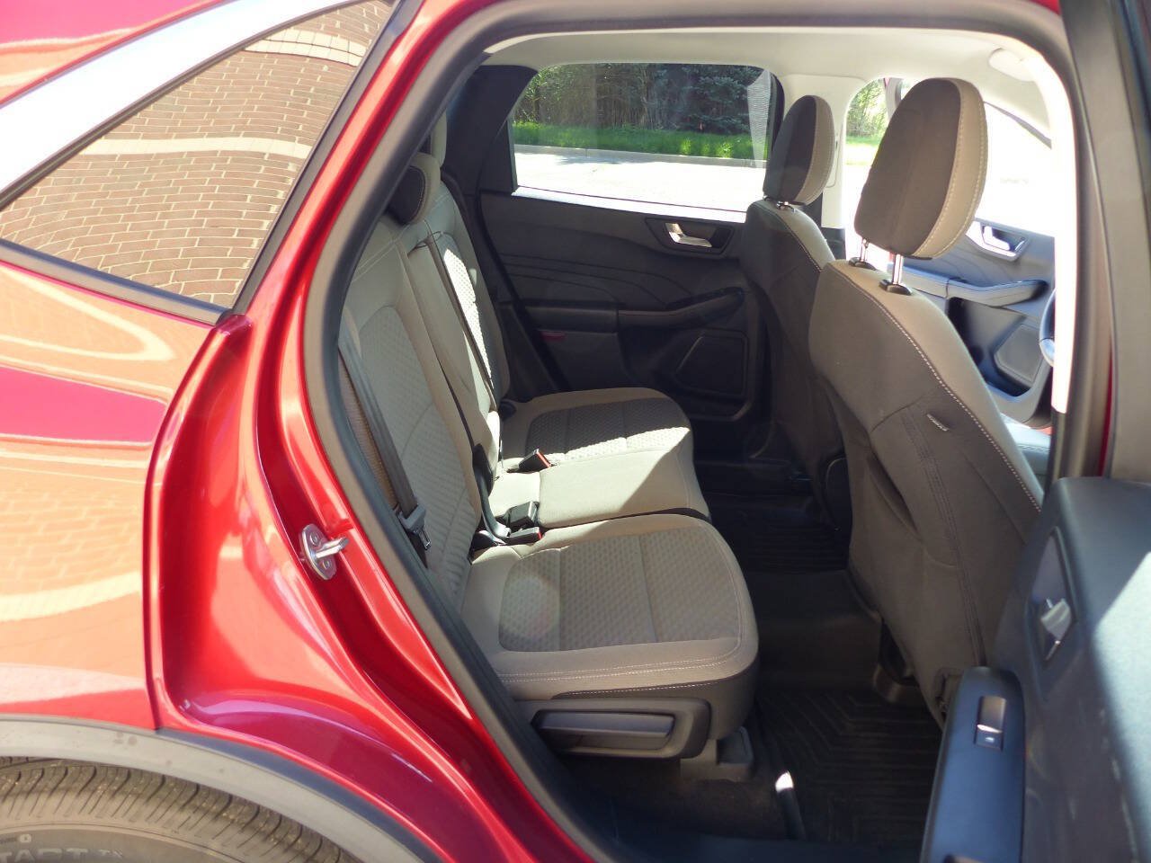Used 2021 Ford Escape SE w/ Convenience Package AWD/4WD image 42