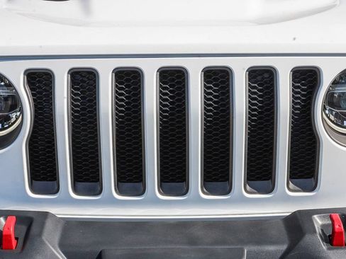 Used 2019 Jeep Wrangler Unlimited Rubicon AWD/4WD image 6