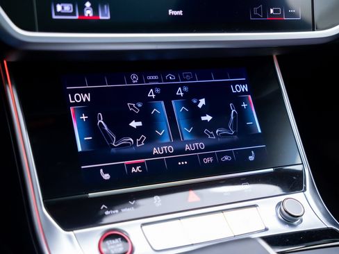 Used 2022 Audi S6 Premium Plus w/ S6 Executive Package AWD/4WD image 27