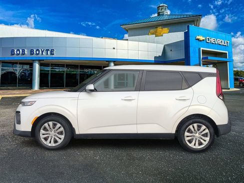 Used 2020 Kia Soul LX FWD image 8