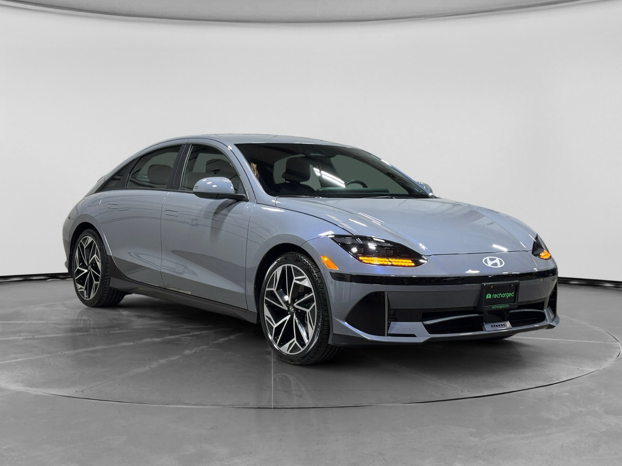 Used 2024 Hyundai Ioniq 6 SEL AWD/4WD image 4