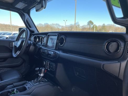 Used 2023 Jeep Gladiator Overland image 27