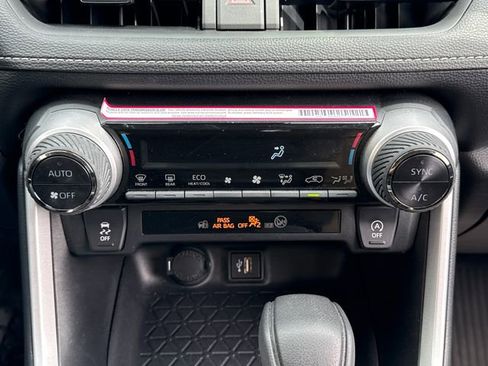 Certified 2024 Toyota RAV4 XLE AWD/4WD image 30