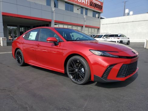 New 2026 Toyota Camry SE FWD image 9