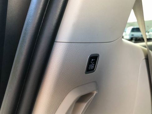 Used 2023 Jeep Grand Wagoneer Series II image 34