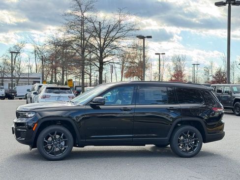 New 2025 Jeep Grand Cherokee L Limited image 11