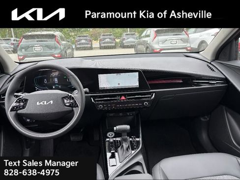 New 2025 Kia Niro EX image 7