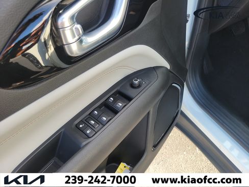 Used 2024 Jeep Compass Limited AWD/4WD image 25