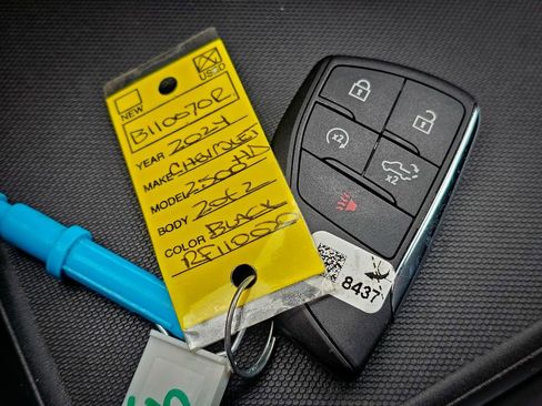 Certified 2024 Chevrolet Silverado 2500 LTZ w/ LTZ Convenience Package image 45