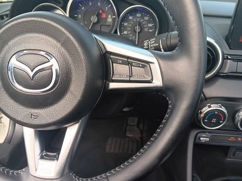 Used 2021 MAZDA MX-5 Miata RF Grand Touring image 23