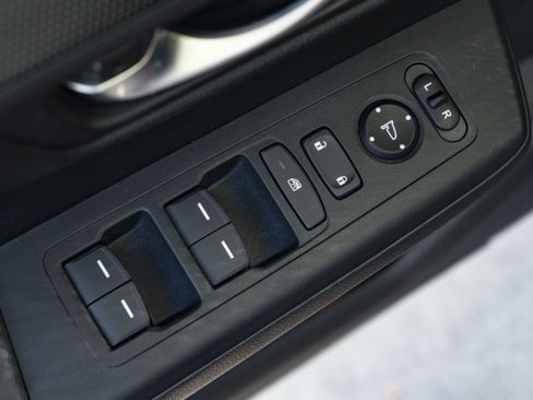 Used 2025 Honda CR-V Sport-L image 37