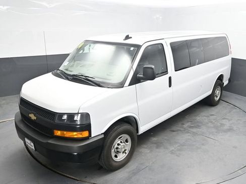 Used 2024 Chevrolet Express 3500 LS RWD image 28