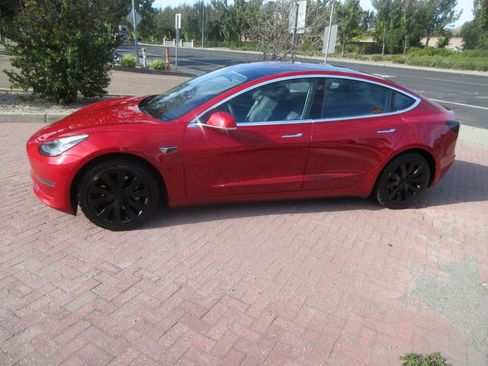 Used 2017 Tesla Model 3 Standard Range RWD image 3