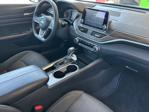 Certified 2024 Nissan Altima 2.5 SV FWD image 15