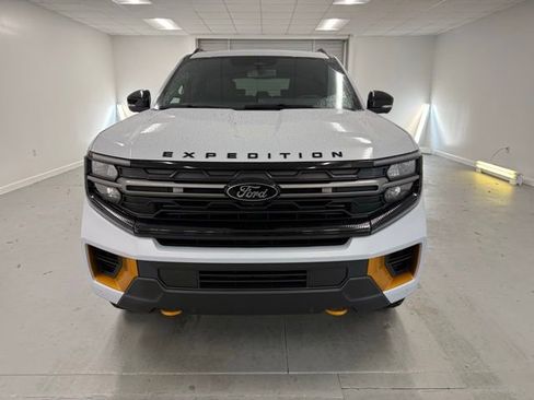 New 2026 Ford Expedition Tremor image 2
