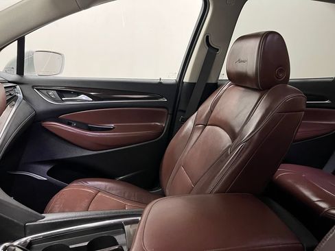 Certified 2018 Buick Enclave Avenir w/ Avenir Technology Package AWD/4WD image 33