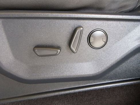 Certified 2022 Ford F150 XLT w/ Equipment Group 302A High image 12