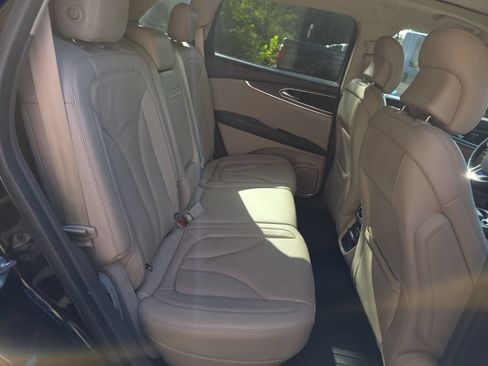Used 2018 Lincoln MKX Reserve w/ Lincoln MKX Climate Package AWD/4WD image 16