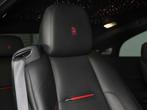 Used 2019 Rolls-Royce Wraith image 28
