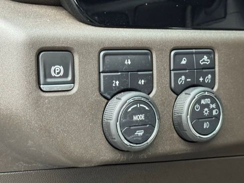 Used 2025 Chevrolet Silverado 2500 LT w/ All Star Edition image 28